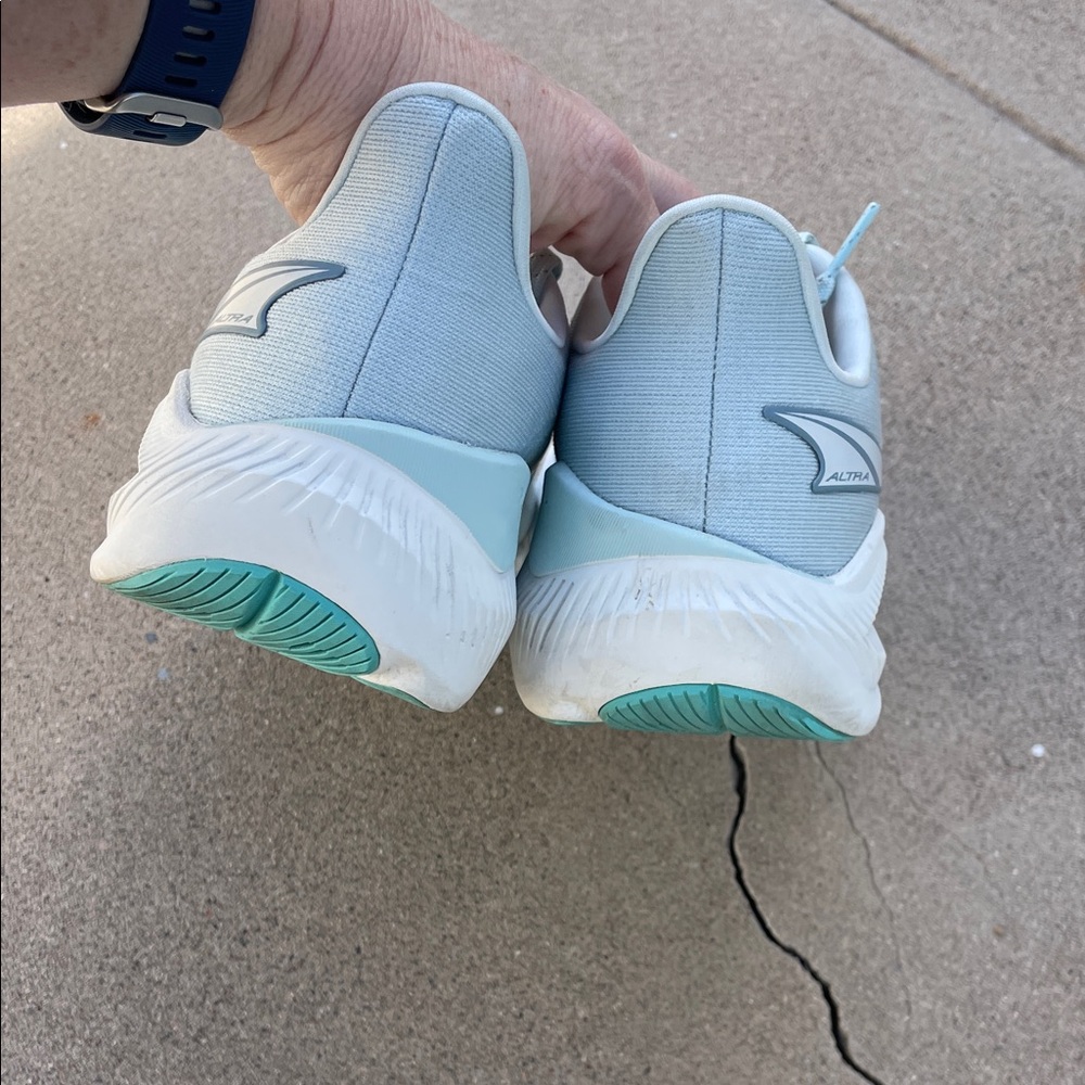 🩵 Altra Experience Form - Women’s 10 - Picture 10 of 11